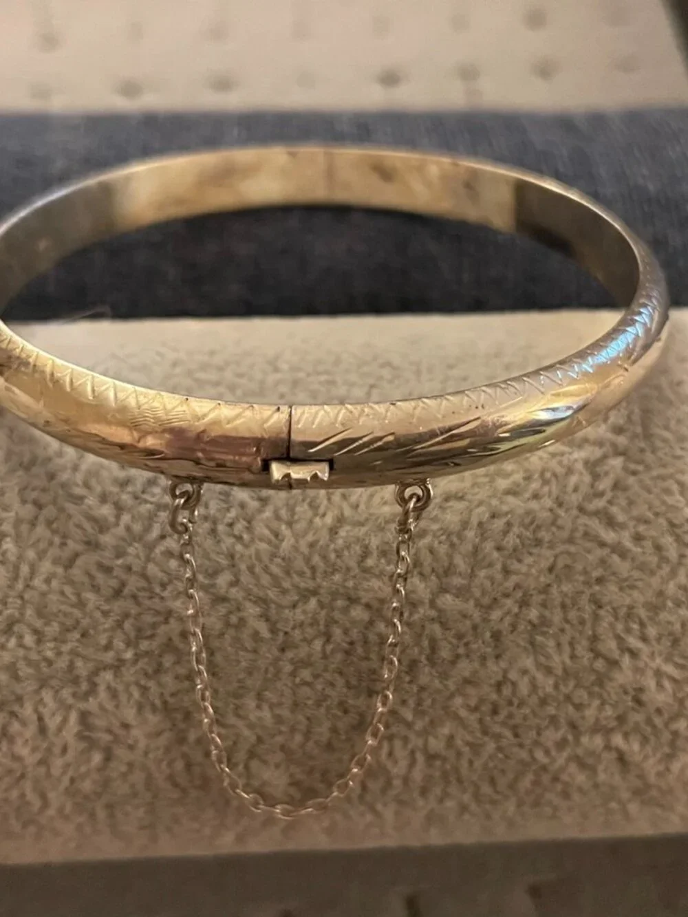 Vintage Sterling Silver Etched Bracelet Bangle 925 9 grams lightweight 1940s ?